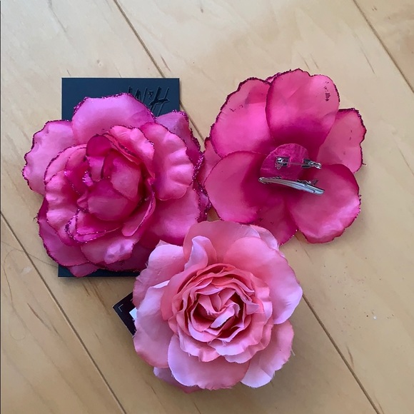 Beautiful Pink Flowers - Picture 2 of 2